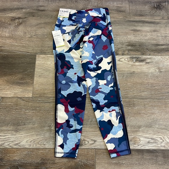 Old Navy 7/8 leggings NWT Size XSP - Picture 3 of 3